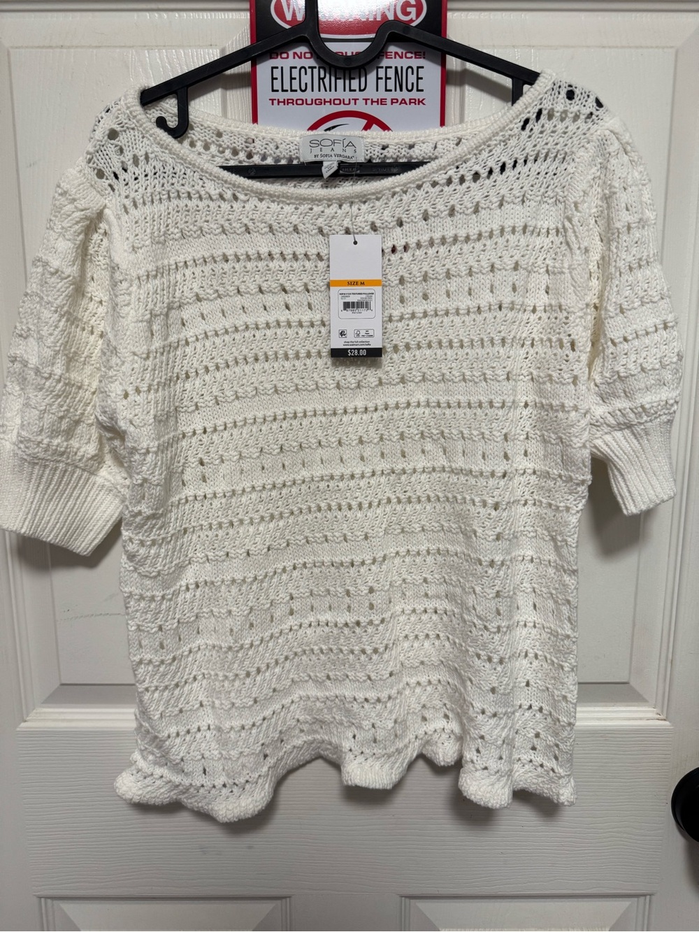 Sofia by Sofia Vergara White Knit Top size M new with tags